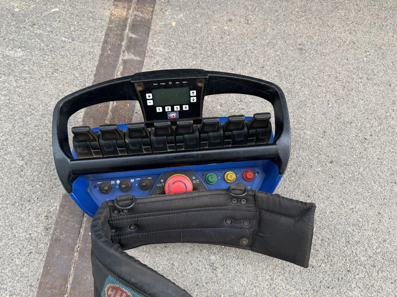 Camion - système de câble, Camion grue DAF CF 85.460 8X2 + YEAR 2016 HMF CRANE 2620-K4 + FLYJIB + WINCH + REMOTE: photos 11 Camion - système de câble, Camion grue DAF CF 85.460 8X2 + YEAR 2016 HMF CRANE 2620-K4 + FLYJIB + WINCH + REMOTE: photos 11