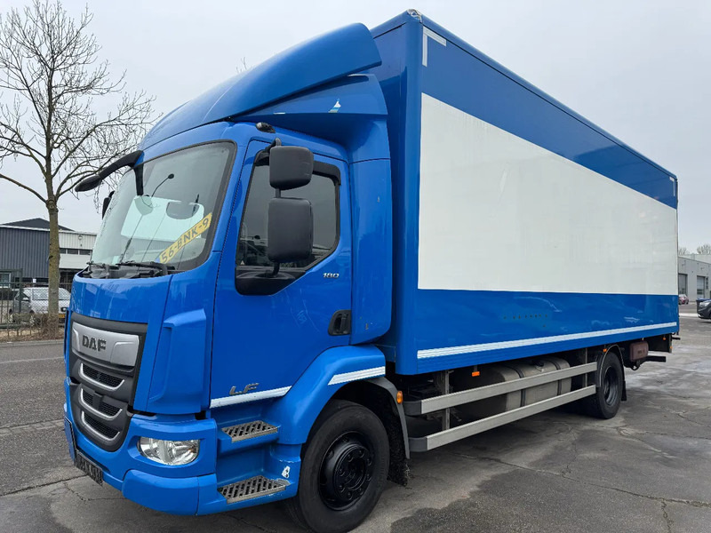 DAF LF 180 4X2 - EURO 6 + DHOLLANDIA LIFT - Camion fourgon: photos 1 DAF LF 180 4X2 - EURO 6 + DHOLLANDIA LIFT - Camion fourgon: photos 1