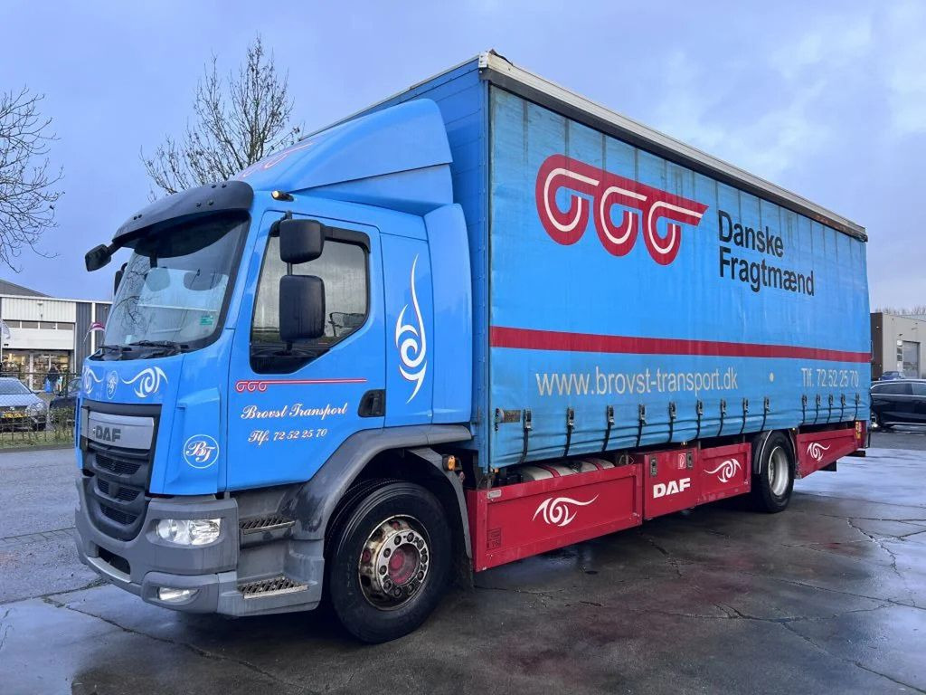DAF LF 250 4X2 EURO 6 418.609km BOX 8.5mtr - Camion à rideaux coulissants: photos 1 DAF LF 250 4X2 EURO 6 418.609km BOX 8.5mtr - Camion à rideaux coulissants: photos 1