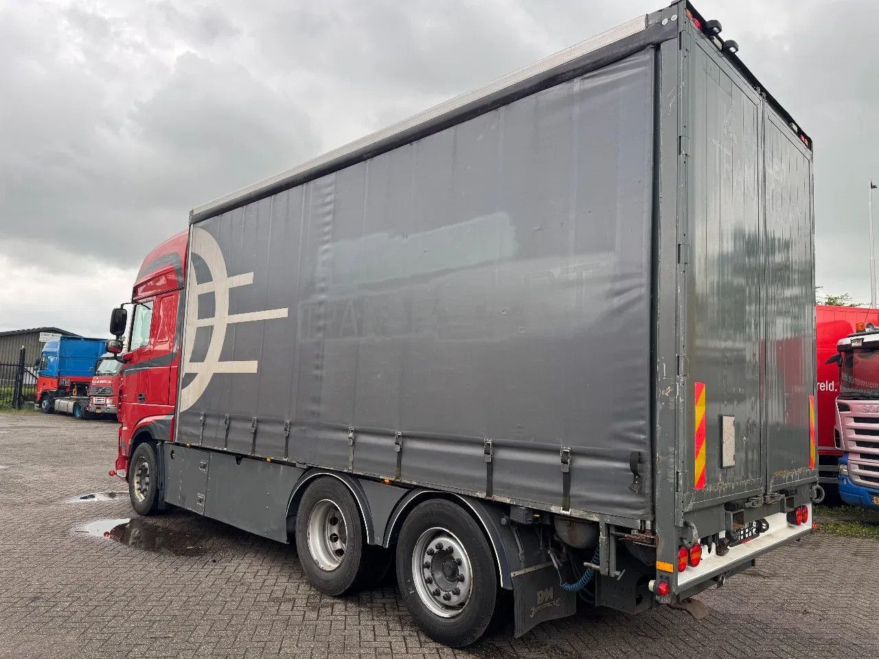 DAF XF 480 6X2 EURO 6 2018AUTOMATIC DAF XF 480 6X2 EURO 6 2018 AUTOMATIC - Camion à rideaux coulissants: photos 5 DAF XF 480 6X2 EURO 6 2018AUTOMATIC DAF XF 480 6X2 EURO 6 2018 AUTOMATIC - Camion à rideaux coulissants: photos 5