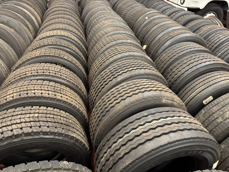 Diversen COVERBANDEN *315/60R22.5 / 385/55R22.5 / 385/65R22.5 TYRES - Pneu pour Camion: photos 3 Diversen COVERBANDEN *315/60R22.5 / 385/55R22.5 / 385/65R22.5 TYRES - Pneu pour Camion: photos 3