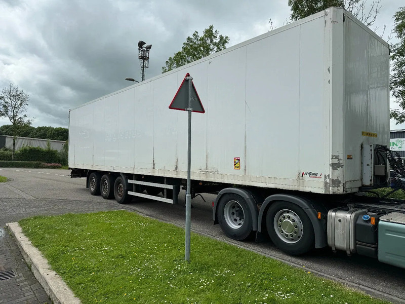 Hertoghs 3 AXLE - SAF AXLES - DISC BRAKES - Semi-remorque fourgon: photos 2 Hertoghs 3 AXLE - SAF AXLES - DISC BRAKES - Semi-remorque fourgon: photos 2