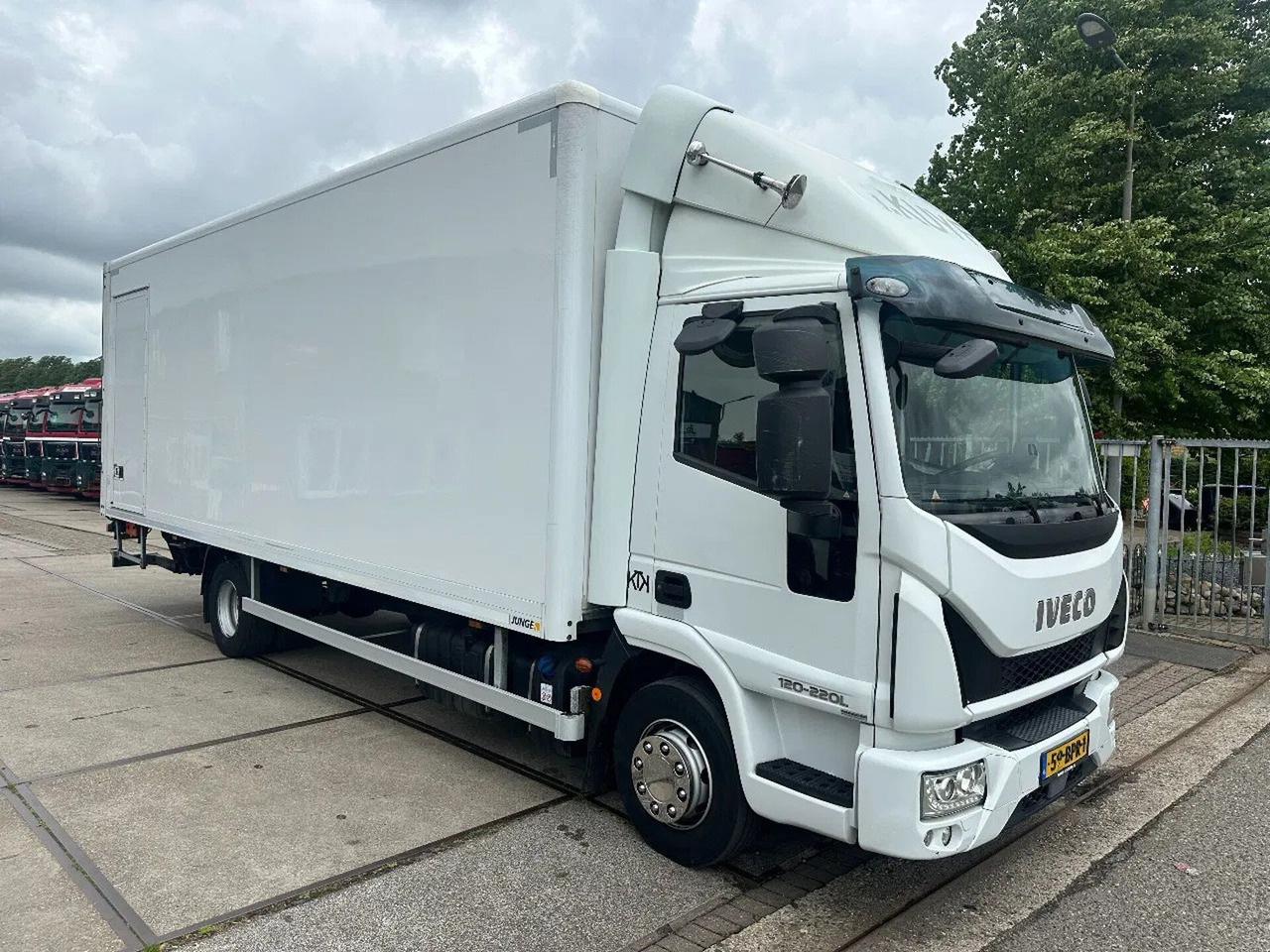 Iveco ML 120 -220 L, DHOLLANDIA LIFT, BOX 730X250X240 - Camion fourgon: photos 3 Iveco ML 120 -220 L, DHOLLANDIA LIFT, BOX 730X250X240 - Camion fourgon: photos 3