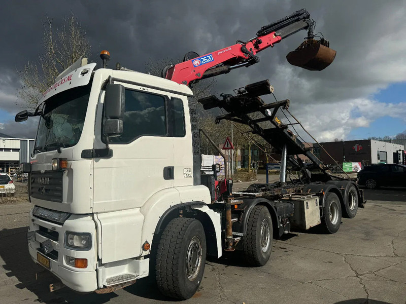 MAN TGA 35.440 8X2 - EURO 4 + HMF 2620K-RC 2018! + REMOTE + HYDRAUTO CABLE LIFT + LIFTING AXLE - Camion grue: photos 3 MAN TGA 35.440 8X2 - EURO 4 + HMF 2620K-RC 2018! + REMOTE + HYDRAUTO CABLE LIFT + LIFTING AXLE - Camion grue: photos 3