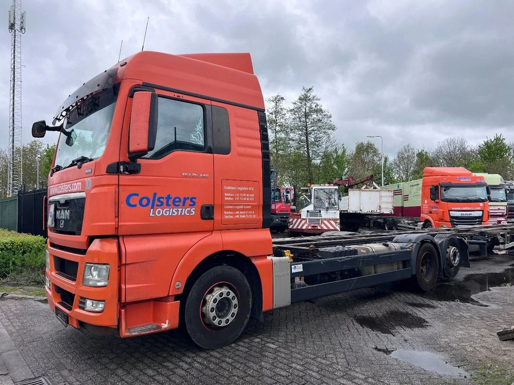 MAN TGX 26.440 XLX 6X2 + HANGER EURO 5 - BDF CHASSIS - Camion porte-conteneur/ Caisse mobile: photos 5 MAN TGX 26.440 XLX 6X2 + HANGER EURO 5 - BDF CHASSIS - Camion porte-conteneur/ Caisse mobile: photos 5