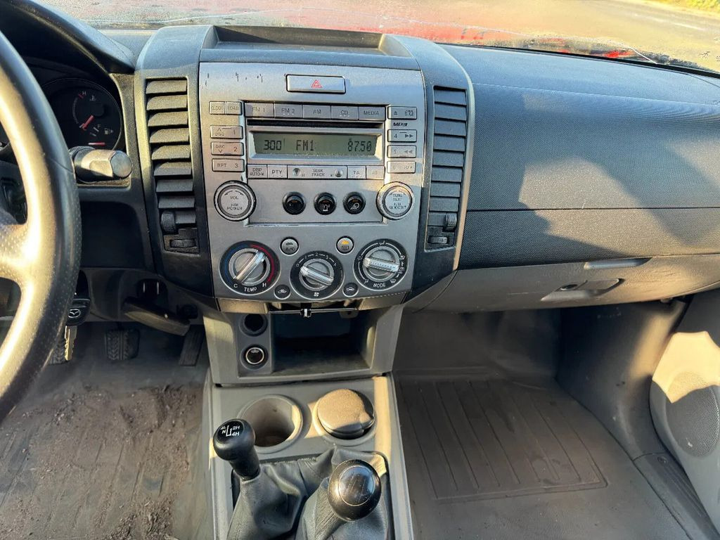 Crédit-bail de Mazda BT-50 4X4 + TOW TRUCK + DOUBLE WINCH + REMOTE  Mazda BT-50 4X4 + TOW TRUCK + DOUBLE WINCH + REMOTE: photos 15