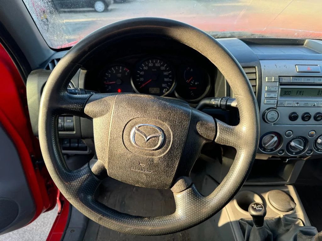 Crédit-bail de Mazda BT-50 4X4 + TOW TRUCK + DOUBLE WINCH + REMOTE  Mazda BT-50 4X4 + TOW TRUCK + DOUBLE WINCH + REMOTE: photos 13
