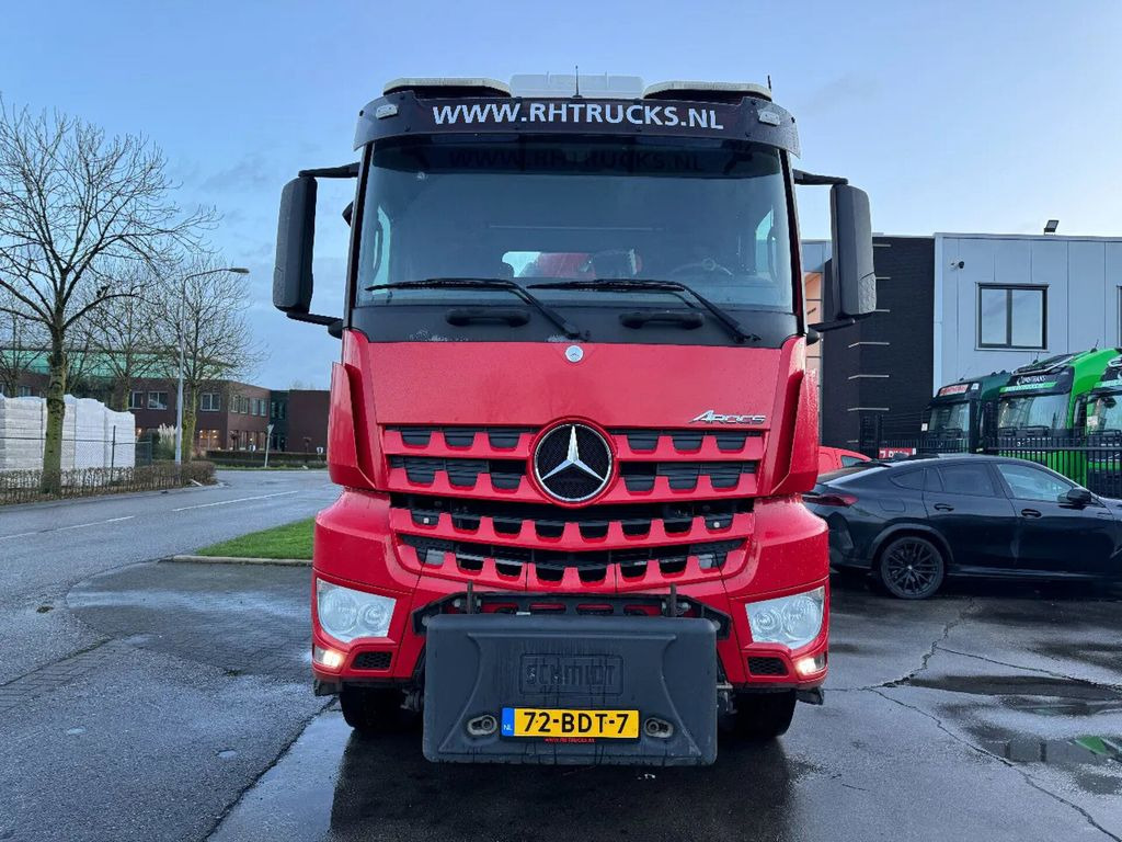 Mercedes-Benz Arocs 4145 8X4 - HMF 2243-Z2 CRANE + REMOTE + HY - Camion ampliroll, Camion grue: photos 2 Mercedes-Benz Arocs 4145 8X4 - HMF 2243-Z2 CRANE + REMOTE + HY - Camion ampliroll, Camion grue: photos 2