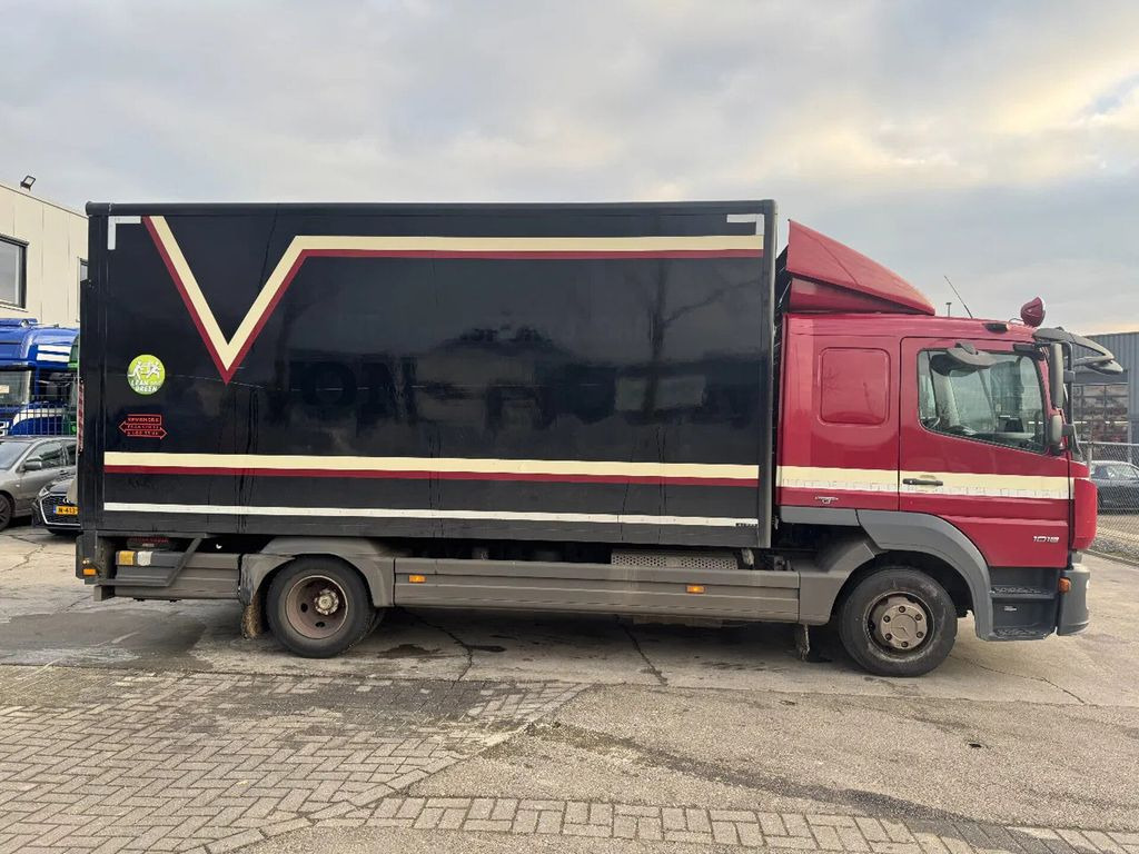 Mercedes-Benz Atego 1016 4X2 - EURO 6 + DHOLLANDIA LIFT - Camion fourgon: photos 4 Mercedes-Benz Atego 1016 4X2 - EURO 6 + DHOLLANDIA LIFT - Camion fourgon: photos 4