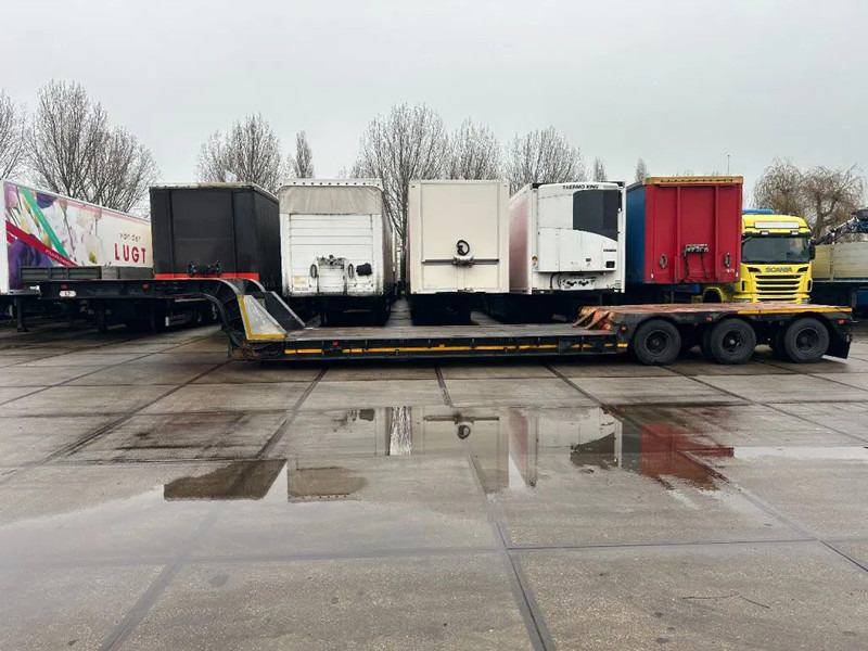 Nooteboom OSDBAZ-45VV, 3 AXLE STEERING, 3,6 M EXTENDABLE - Semi-remorque surbaissé: photos 1 Nooteboom OSDBAZ-45VV, 3 AXLE STEERING, 3,6 M EXTENDABLE - Semi-remorque surbaissé: photos 1