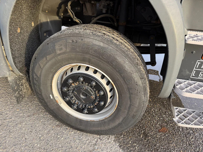 Camion grue Scania G370 4X4 EURO 6 + 3-SIDE TIPPER + PALFINGER PK9002 + REMOTE: photos 16 Camion grue Scania G370 4X4 EURO 6 + 3-SIDE TIPPER + PALFINGER PK9002 + REMOTE: photos 16