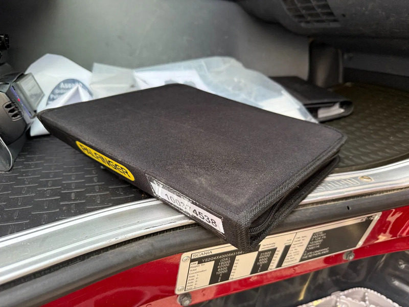 Camion grue Scania G370 4X4 EURO 6 + 3-SIDE TIPPER + PALFINGER PK9002 + REMOTE: photos 7 Camion grue Scania G370 4X4 EURO 6 + 3-SIDE TIPPER + PALFINGER PK9002 + REMOTE: photos 7