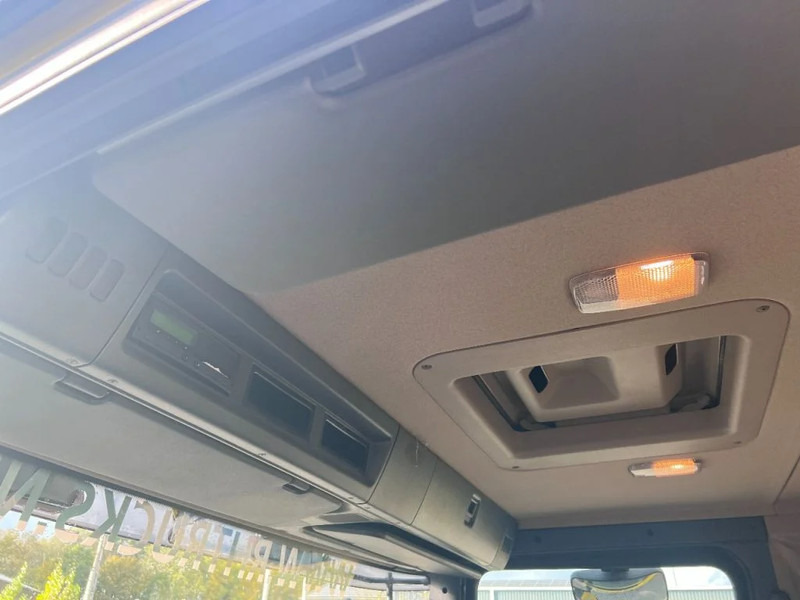 Camion fourgon Scania P230 4X2 EURO 5 BOX 790x246x252: photos 17