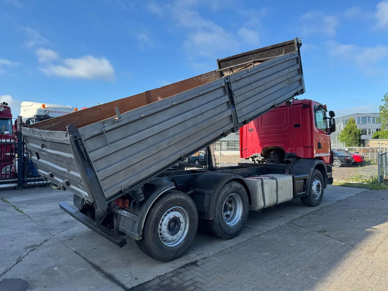 Scania R124-470 6X2 KIPPER EURO 3 - Camion benne: photos 5 Scania R124-470 6X2 KIPPER EURO 3 - Camion benne: photos 5