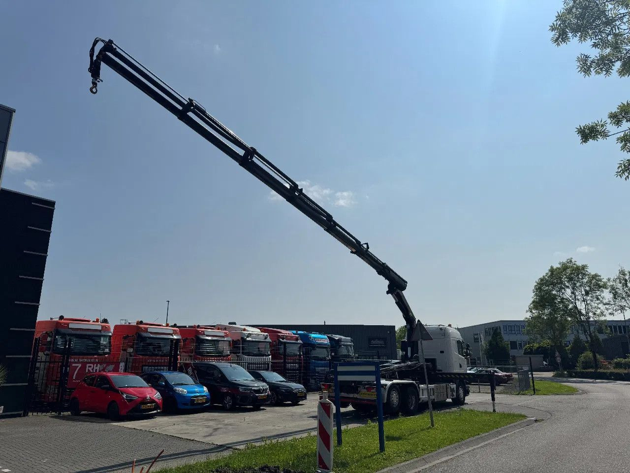 Scania R450 6X2 - EURO 6 + PALFINGER PK 32002-SH + REMO - Camion ampliroll, Camion grue: photos 4 Scania R450 6X2 - EURO 6 + PALFINGER PK 32002-SH + REMO - Camion ampliroll, Camion grue: photos 4