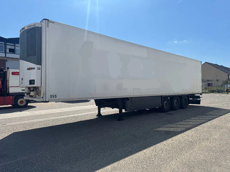 Schmitz Cargobull SKO 24 THERMO KING SLX300 D/E 3 AXLE TÜV TILL 03-2026 - Semi-remorque frigorifique: photos 1 Schmitz Cargobull SKO 24 THERMO KING SLX300 D/E 3 AXLE TÜV TILL 03-2026 - Semi-remorque frigorifique: photos 1