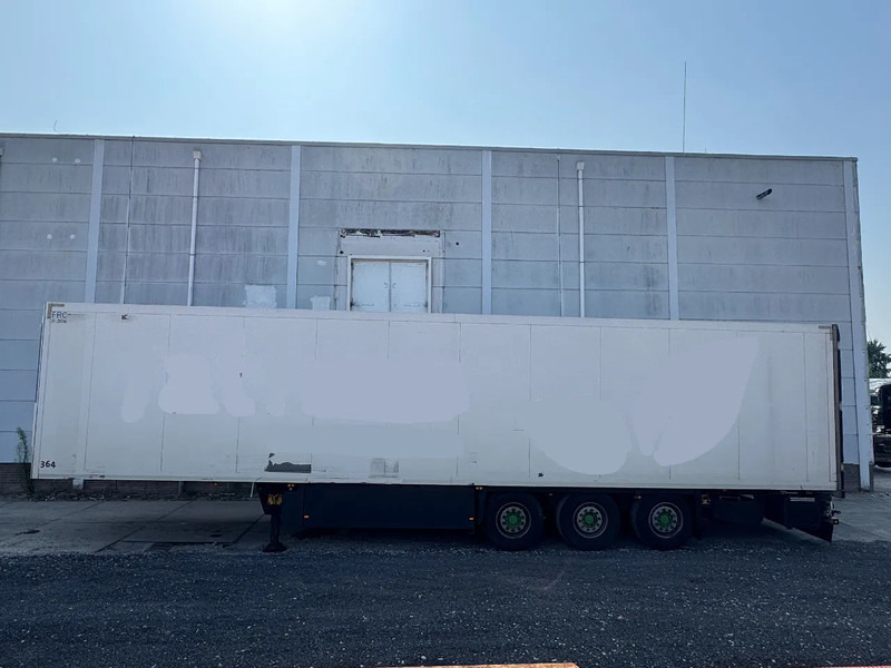 Schmitz Cargobull SKO 24 + THERMO KING SPECTRUM + 3X SAF AXLE - Semi-remorque frigorifique: photos 2 Schmitz Cargobull SKO 24 + THERMO KING SPECTRUM + 3X SAF AXLE - Semi-remorque frigorifique: photos 2