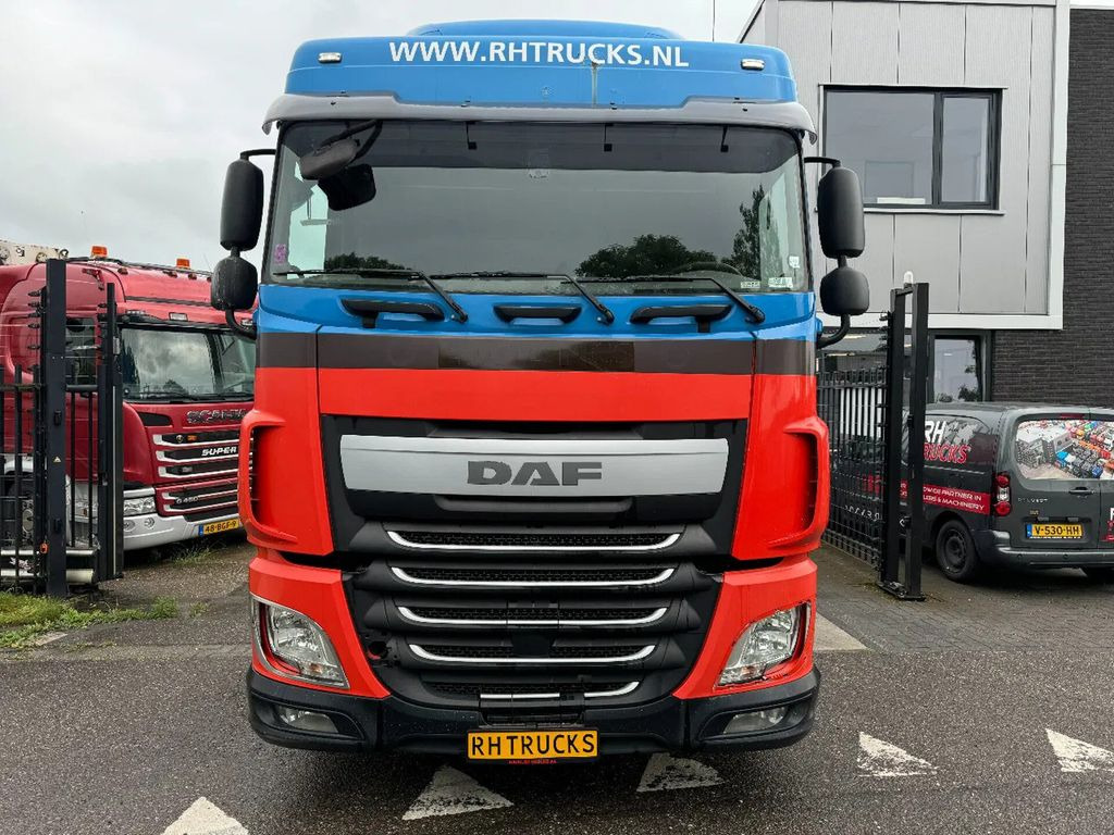DAF XF 440 4X2 EURO 6 MEGA LOW DECK - Tracteur routier: photos 2 DAF XF 440 4X2 EURO 6 MEGA LOW DECK - Tracteur routier: photos 2