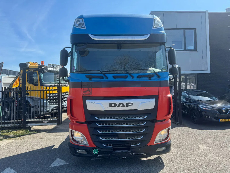 DAF XF 450 4X2 EURO 6 - Tracteur routier: photos 2 DAF XF 450 4X2 EURO 6 - Tracteur routier: photos 2