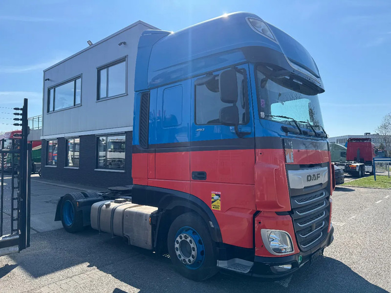 DAF XF 450 4X2 EURO 6 MEGA - Tracteur routier: photos 3 DAF XF 450 4X2 EURO 6 MEGA - Tracteur routier: photos 3