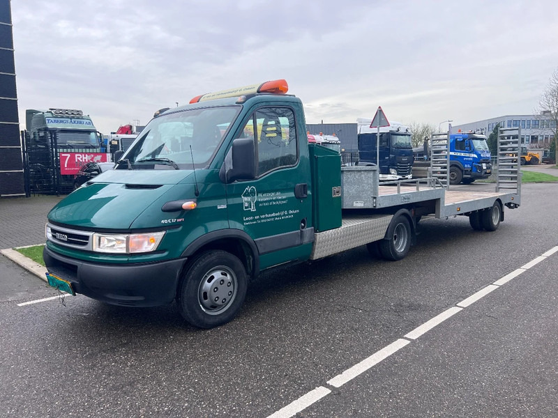Iveco Daily 40 C17 + VELDHUIZEN 2019 YEAR! - Tracteur routier: photos 1 Iveco Daily 40 C17 + VELDHUIZEN 2019 YEAR! - Tracteur routier: photos 1