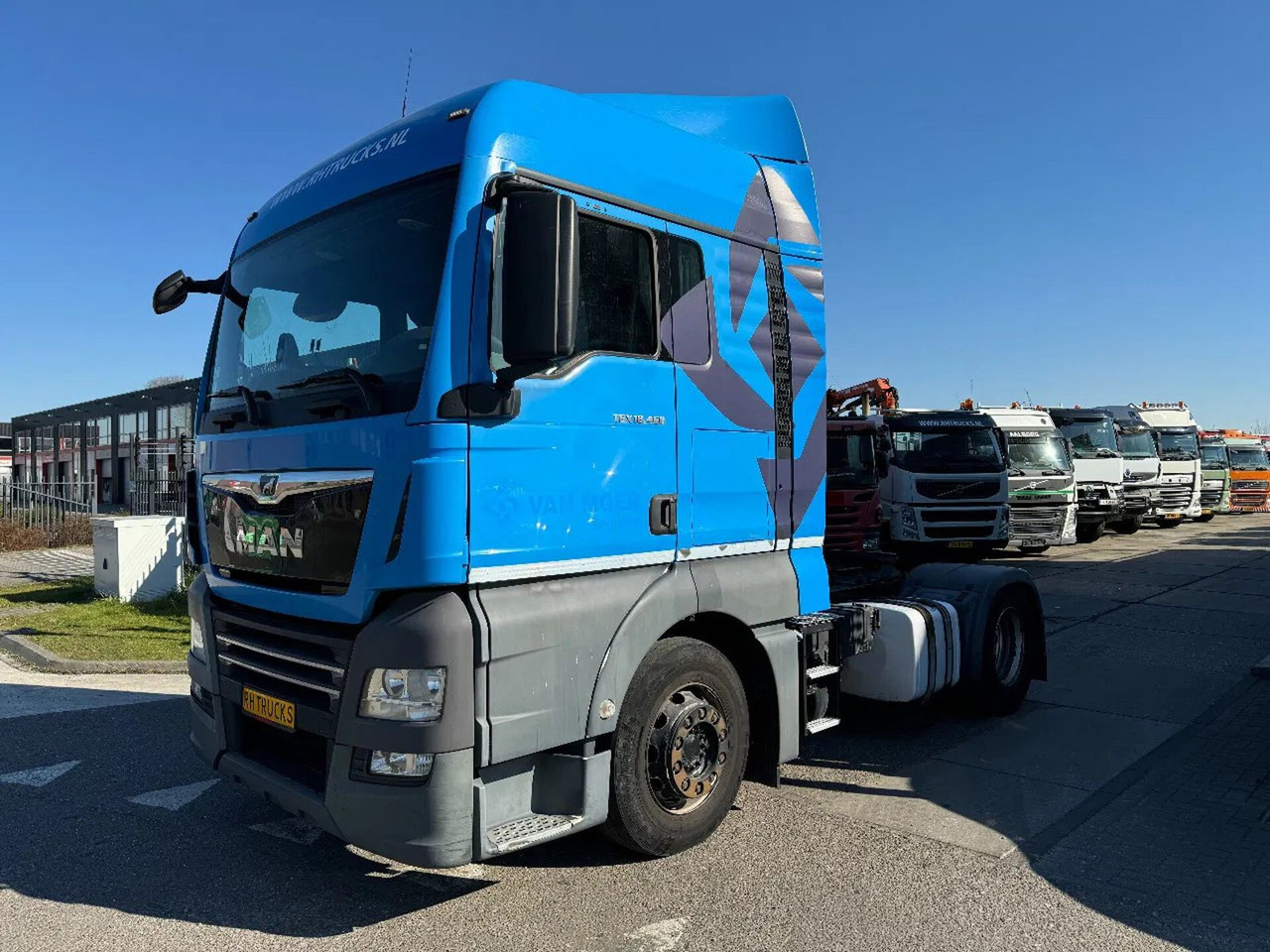 MAN TGX 18.460 4X2 EURO 6 ONLY 439042 KM TÜV TILL 02 - Tracteur routier: photos 1 MAN TGX 18.460 4X2 EURO 6 ONLY 439042 KM TÜV TILL 02 - Tracteur routier: photos 1