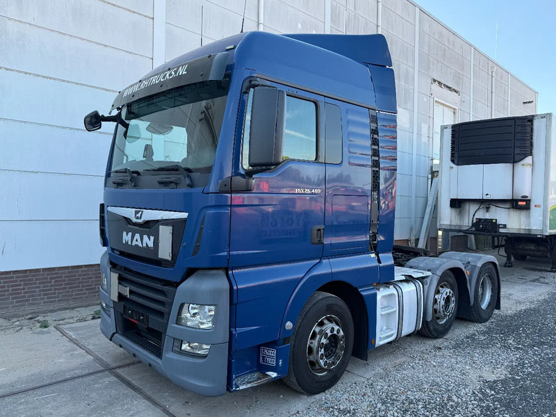MAN TGX 26.460 6X2 SPOILERS, AUTOMATIC 547667 KM - Tracteur routier: photos 1 MAN TGX 26.460 6X2 SPOILERS, AUTOMATIC 547667 KM - Tracteur routier: photos 1