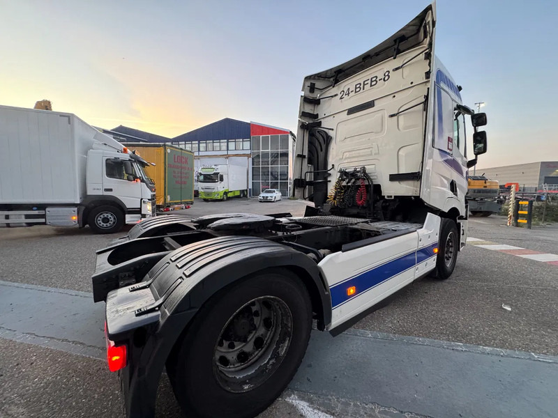 Renault T430 4X2 EURO 6 SKIRTS DUTCH REGISTRATION - Tracteur routier: photos 5 Renault T430 4X2 EURO 6 SKIRTS DUTCH REGISTRATION - Tracteur routier: photos 5