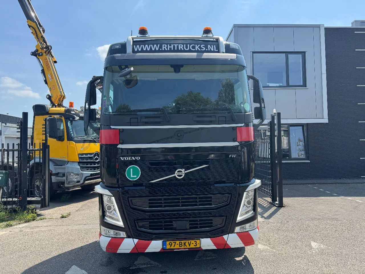 Volvo FH 460 4X2 EURO 6 STANDKLIMA 2 UNITS - Tracteur routier: photos 3 Volvo FH 460 4X2 EURO 6 STANDKLIMA 2 UNITS - Tracteur routier: photos 3