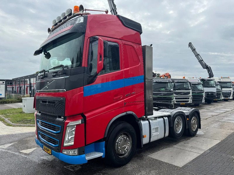 Volvo FH 460 6X2 EURO 6 ONLY 252.195 KM TÜV 07-2026 - Tracteur routier: photos 1 Volvo FH 460 6X2 EURO 6 ONLY 252.195 KM TÜV 07-2026 - Tracteur routier: photos 1