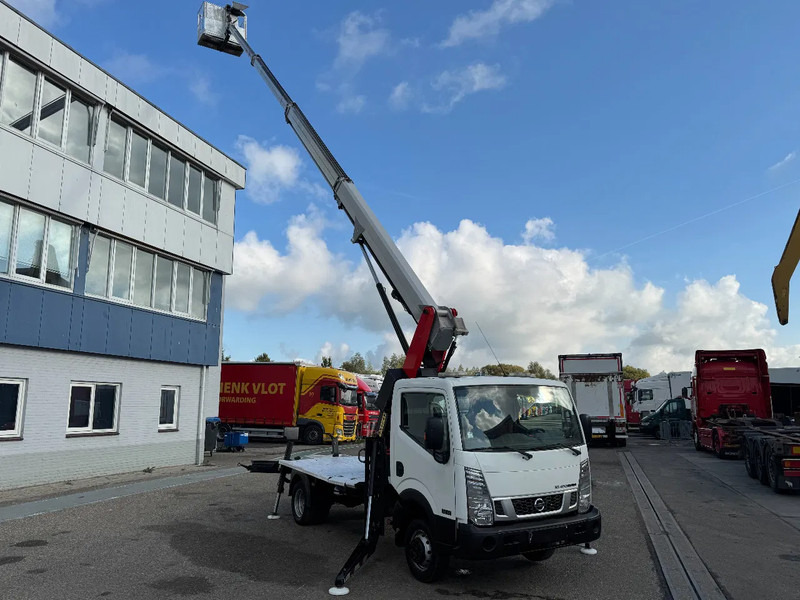 Nissan Cabstar 35.12 PALFINGER HOOGWERKER 20 METER - Véhicule utilitaire: photos 4 Nissan Cabstar 35.12 PALFINGER HOOGWERKER 20 METER - Véhicule utilitaire: photos 4