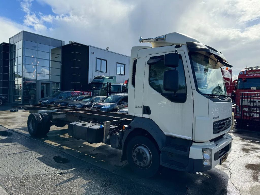 Volvo FL 240 4X2 - EURO 5 - TÜV 08-2025 - Châssis cabine: photos 3 Volvo FL 240 4X2 - EURO 5 - TÜV 08-2025 - Châssis cabine: photos 3