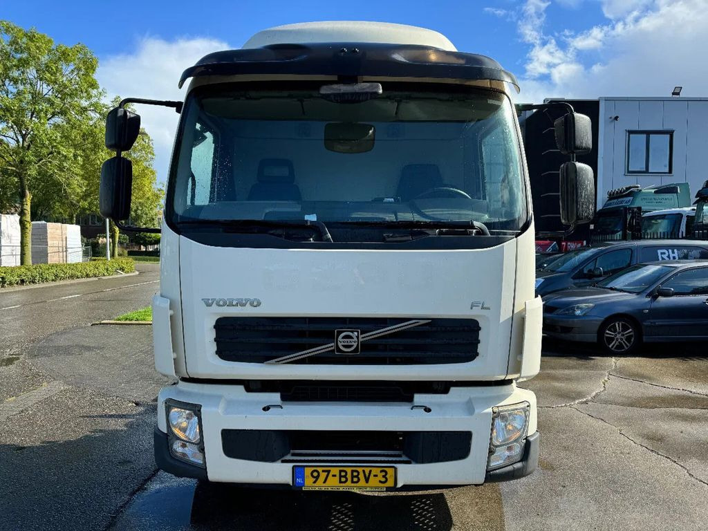 Volvo FL 240 4X2 - EURO 5 - TÜV 08-2025 - Châssis cabine: photos 2 Volvo FL 240 4X2 - EURO 5 - TÜV 08-2025 - Châssis cabine: photos 2