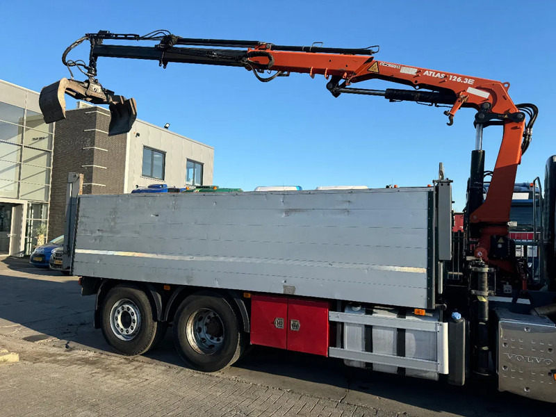 Volvo FM 330 6X2 - EURO 5 + ATLAS 126.3E A2 + REMOTE + LIFT/STEERING AXLE + TÜV 08-2025 - Camion benne, Camion grue: photos 3 Volvo FM 330 6X2 - EURO 5 + ATLAS 126.3E A2 + REMOTE + LIFT/STEERING AXLE + TÜV 08-2025 - Camion benne, Camion grue: photos 3