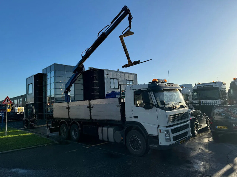 Volvo FM 340 6X2 EFFER 140 2S EURO 3 - Camion grue: photos 1 Volvo FM 340 6X2 EFFER 140 2S EURO 3 - Camion grue: photos 1