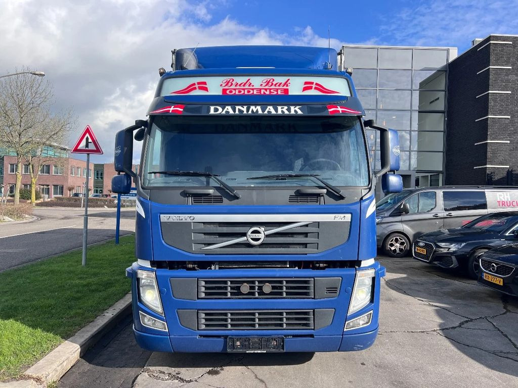 Volvo FM 370 4X2 EURO5 720x250x273 LOAD-LIFT - Camion à rideaux coulissants: photos 2 Volvo FM 370 4X2 EURO5 720x250x273 LOAD-LIFT - Camion à rideaux coulissants: photos 2