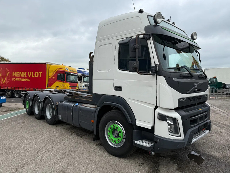 Volvo FMX 500 8x4 HOOKLIFT HIAB XR22SL61, LAST AXLE STEERING - Camion ampliroll: photos 3 Volvo FMX 500 8x4 HOOKLIFT HIAB XR22SL61, LAST AXLE STEERING - Camion ampliroll: photos 3