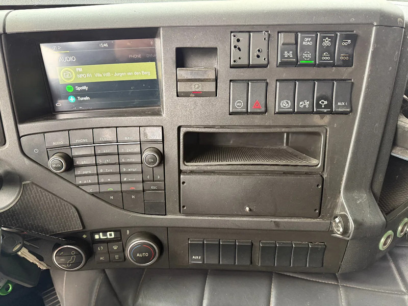 Camion ampliroll Volvo FMX 500 8x4 HOOKLIFT HIAB XR22SL61, LAST AXLE STEERING: photos 16