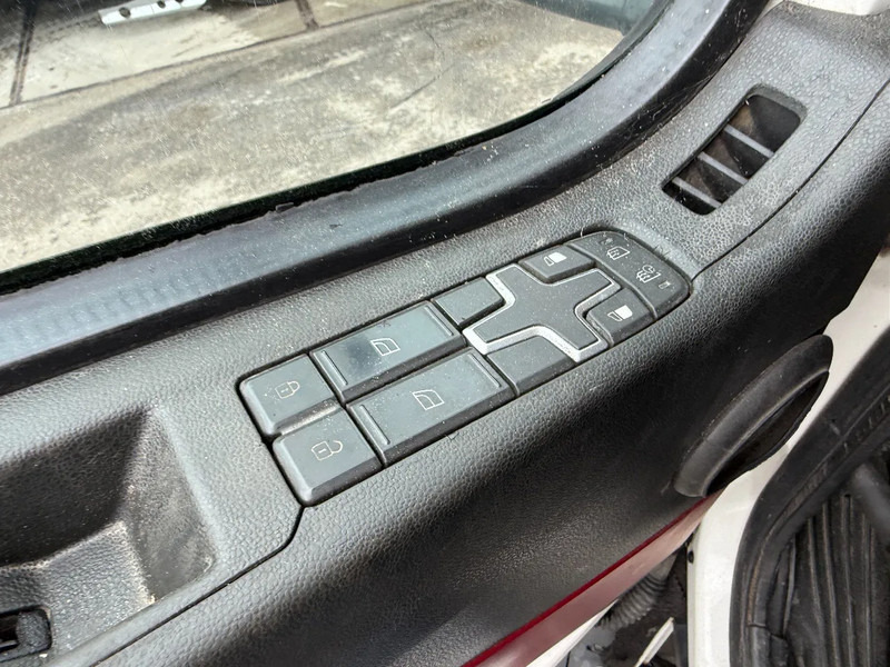 Camion ampliroll Volvo FMX 500 8x4 HOOKLIFT HIAB XR22SL61, LAST AXLE STEERING: photos 17