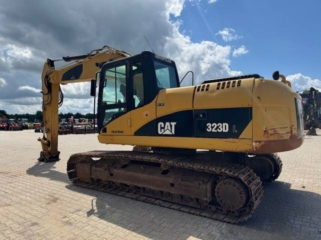 CATERPILLAR 323 DL - Pelle sur chenille: photos 5 CATERPILLAR 323 DL - Pelle sur chenille: photos 5