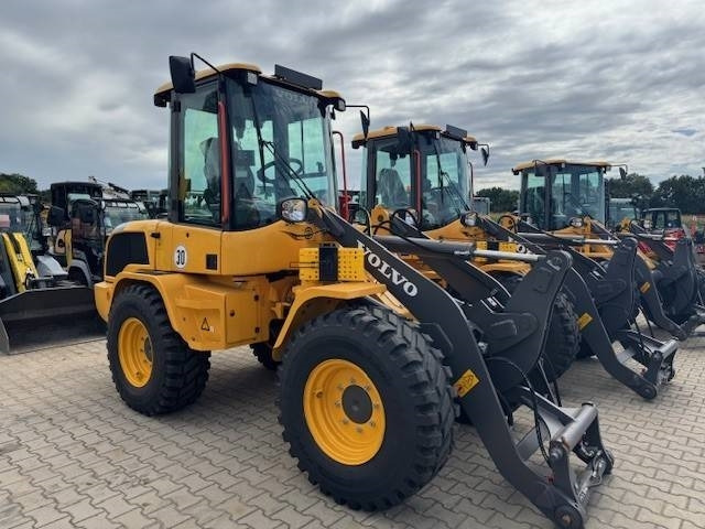 Volvo L 30 HS Klima - Chargeuse sur pneus: photos 4 Volvo L 30 HS Klima - Chargeuse sur pneus: photos 4