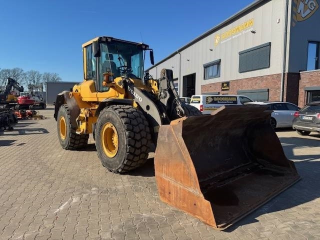 Volvo L 90 F - Chargeuse sur pneus: photos 1 Volvo L 90 F - Chargeuse sur pneus: photos 1