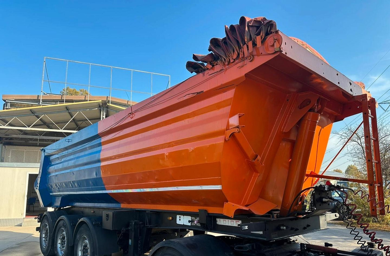 Semirimorchio ribaltabile Adige - Semi-remorque benne: photos 2 Semirimorchio ribaltabile Adige - Semi-remorque benne: photos 2