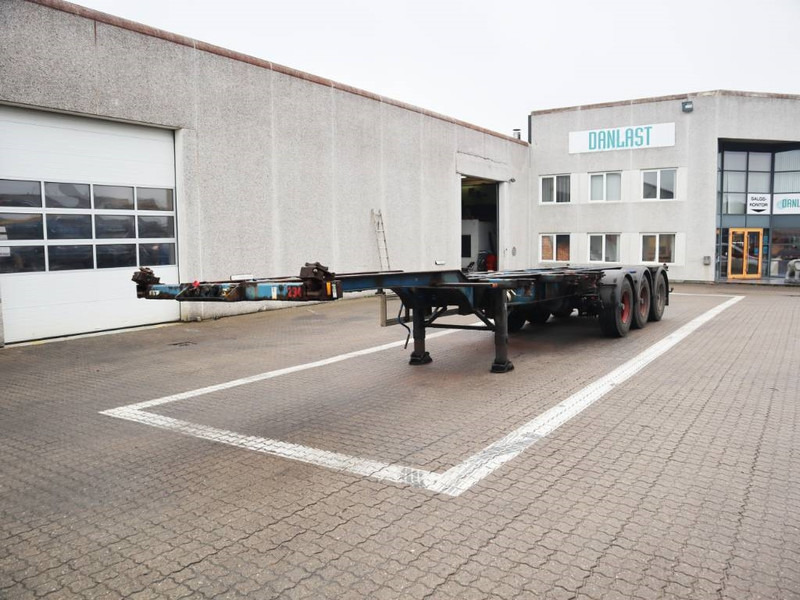 HFR Container chassis / Container-Fahrgestell - Semi-remorque porte-conteneur/ Caisse mobile: photos 4 HFR Container chassis / Container-Fahrgestell - Semi-remorque porte-conteneur/ Caisse mobile: photos 4