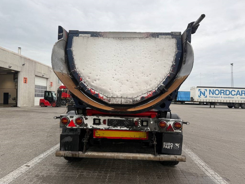 KEL-BERG Asphalt tipper trailer / Asphalt-Kippanhänger - Semi-remorque benne: photos 4 KEL-BERG Asphalt tipper trailer / Asphalt-Kippanhänger - Semi-remorque benne: photos 4