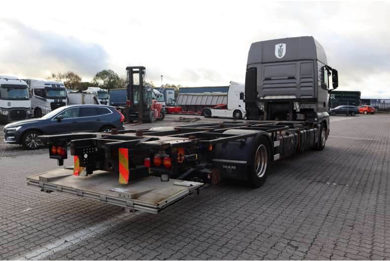 MAN TGX 18.480 Eftermonteret partikelfilter - Camion porte-conteneur/ Caisse mobile: photos 4 MAN TGX 18.480 Eftermonteret partikelfilter - Camion porte-conteneur/ Caisse mobile: photos 4