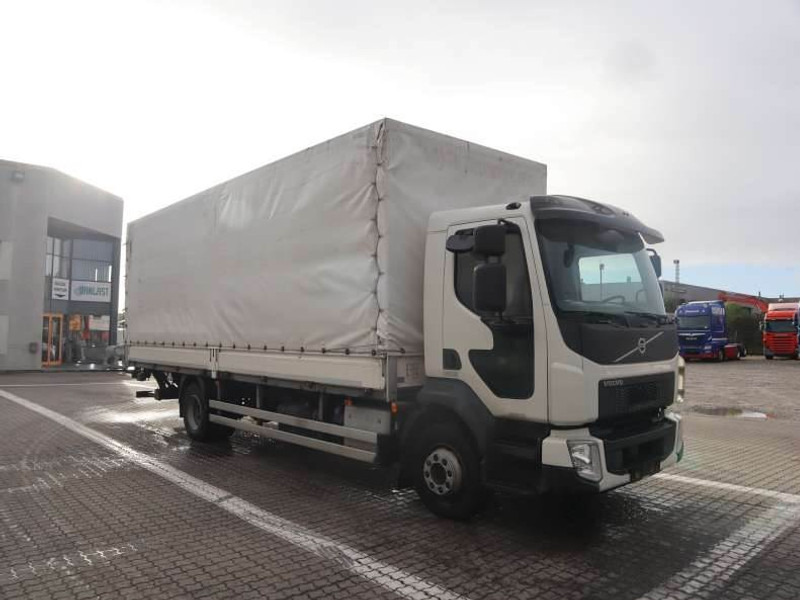Volvo FL 240 EURO 6 - Camion à rideaux coulissants: photos 2 Volvo FL 240 EURO 6 - Camion à rideaux coulissants: photos 2