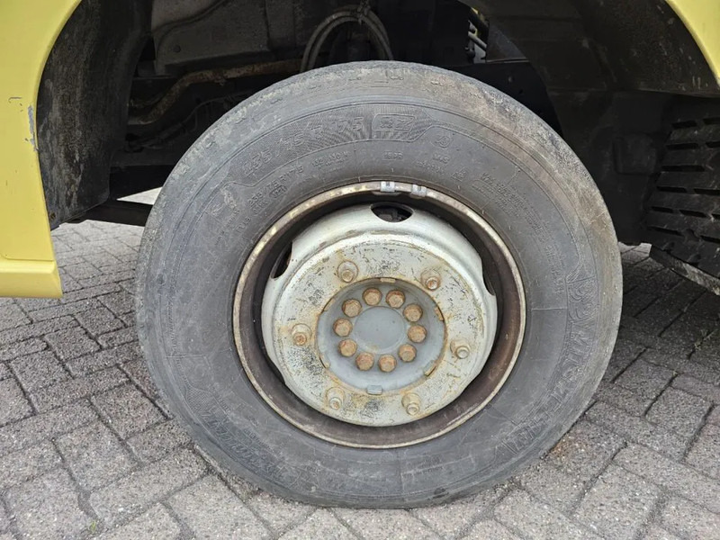 Camion à rideaux coulissants Mercedes-Benz Atego 918: photos 19 Camion à rideaux coulissants Mercedes-Benz Atego 918: photos 19