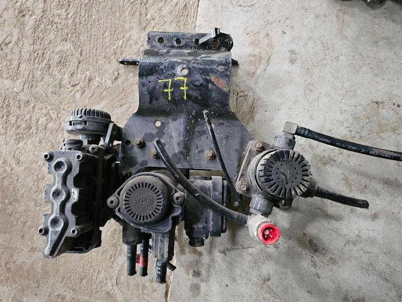 KNORR-BREMSE Ebs klep - Pièces de rechange pour Camion: photos 1 KNORR-BREMSE Ebs klep - Pièces de rechange pour Camion: photos 1