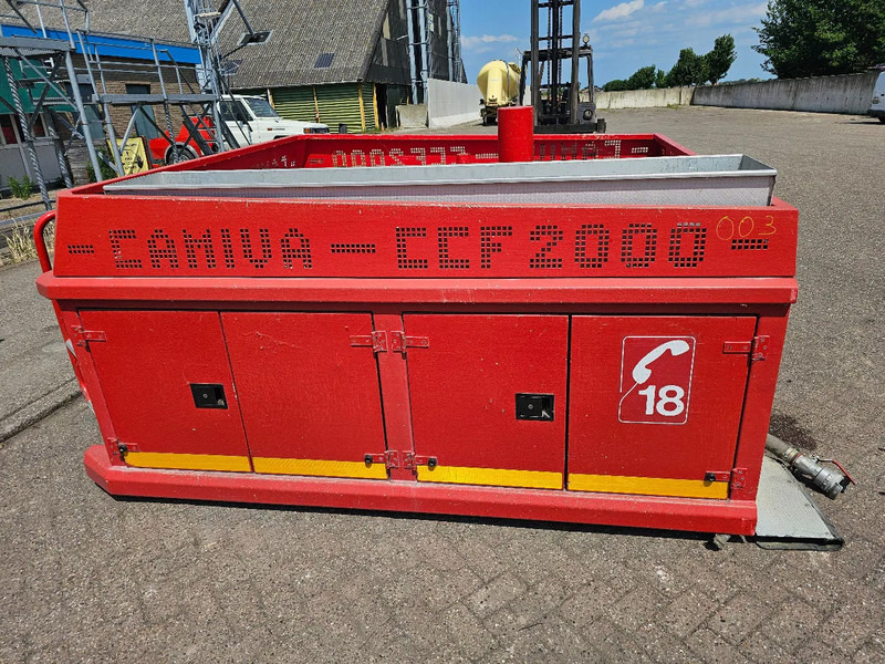 Renault 2000L Watertank - Camiva CCF2000 - Remorque agricole: photos 1 Renault 2000L Watertank - Camiva CCF2000 - Remorque agricole: photos 1